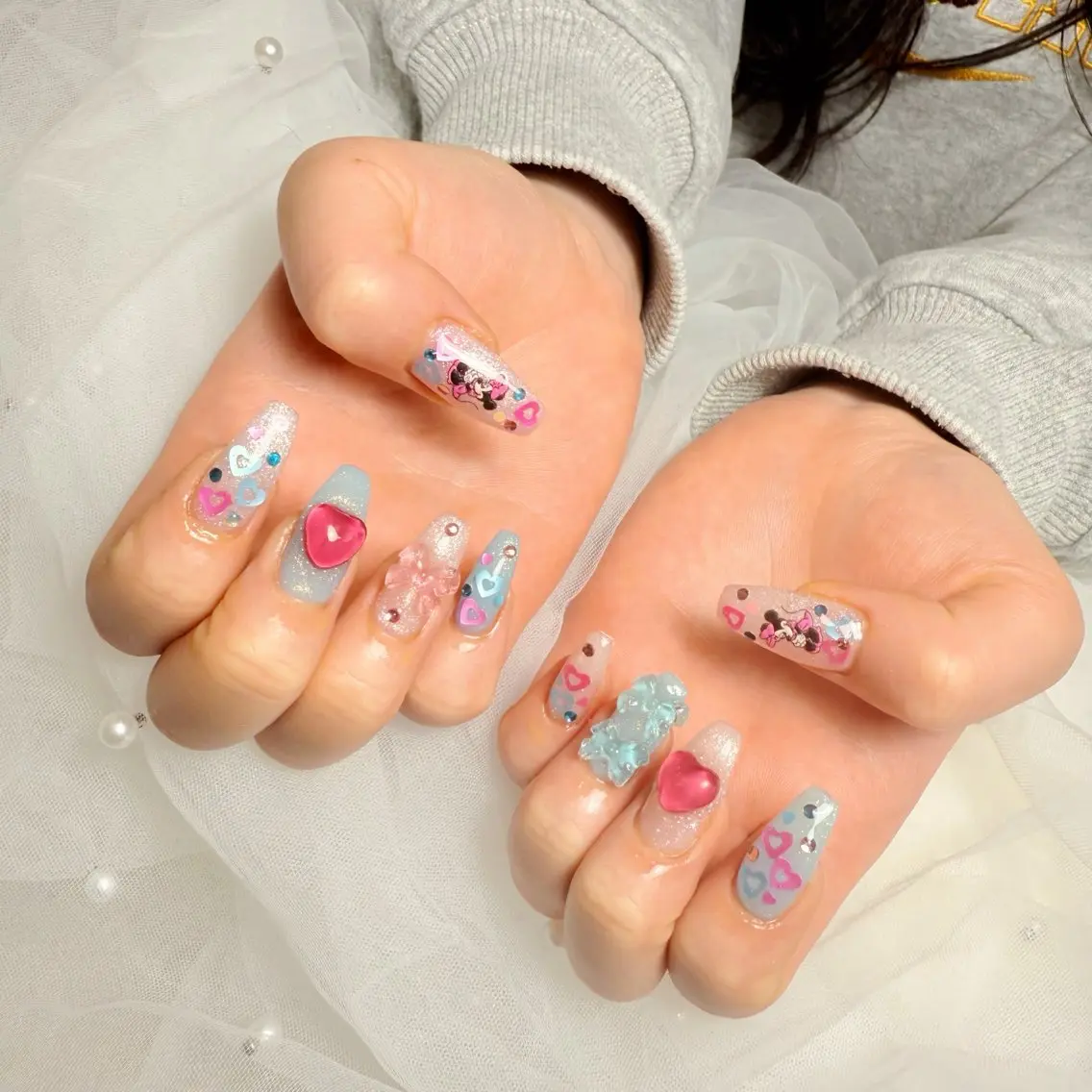 ネイル フレンチネイル キラキラネイル マグネットネイル ミラーネイル ニュアンスネイル ハンドネイル Tira Nailのネイルデザイン