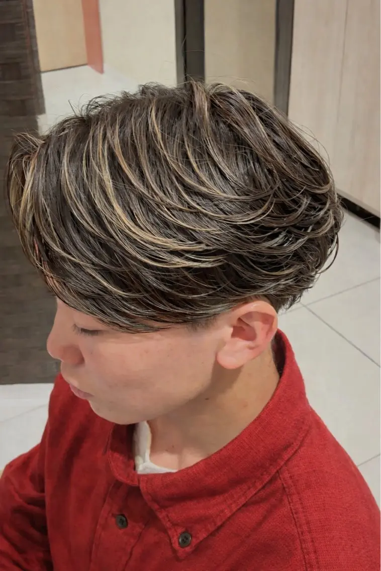 ショート カット ヘアカラー トリートメント 毛流れパーマ職人 岡田大樹のヘアスタイル