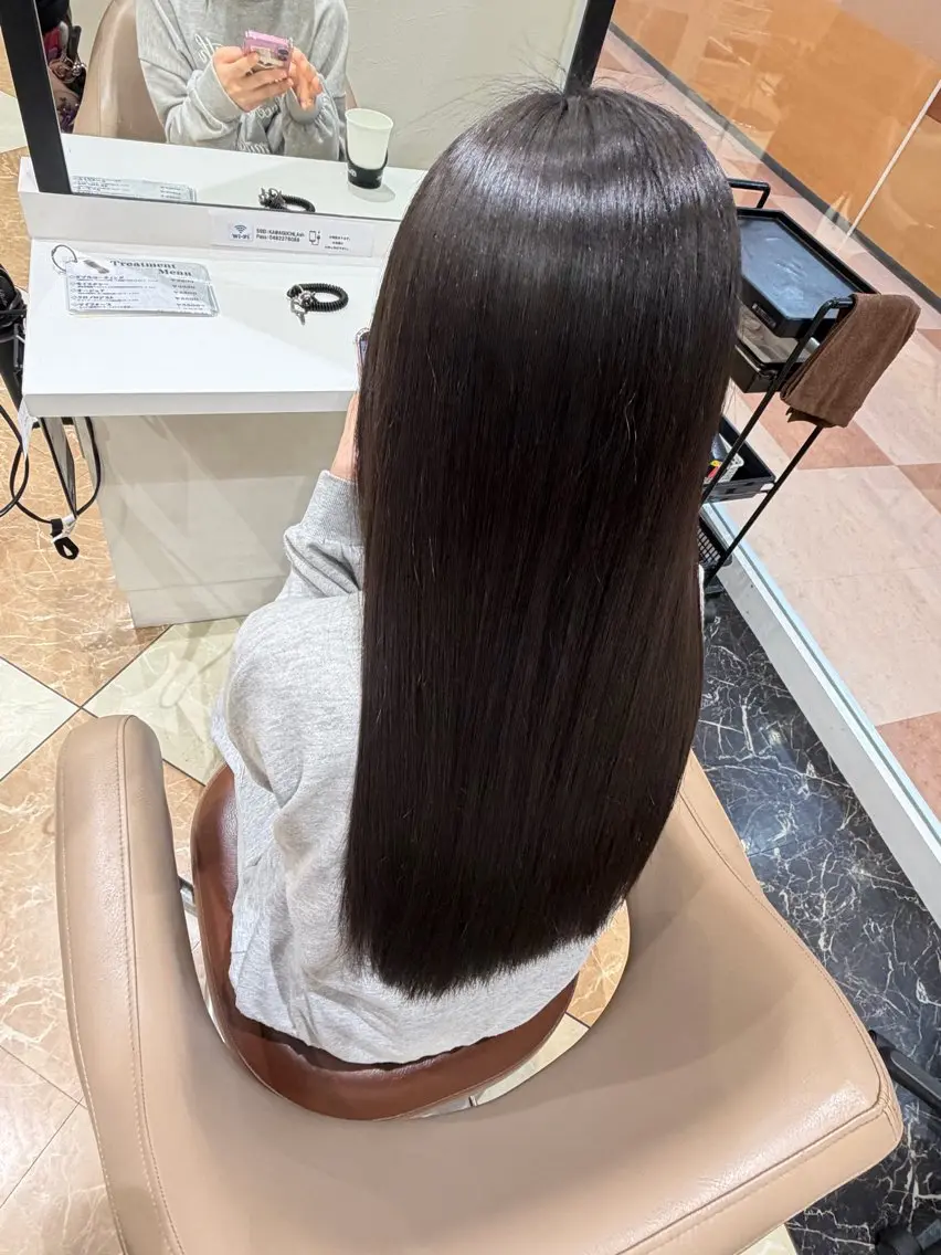 ロング カット 縮毛矯正 トリートメント 髪質改善カラー なーこ💖🌈のヘアスタイル