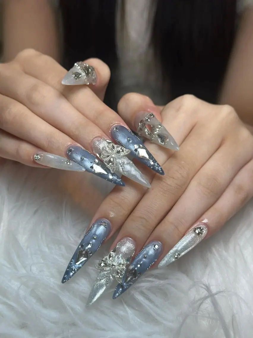 ネイル フレンチネイル ジェルネイル ガーリー 韓国ネイル ロングネイル ハンドネイル NieNail Nezukoのネイルデザイン