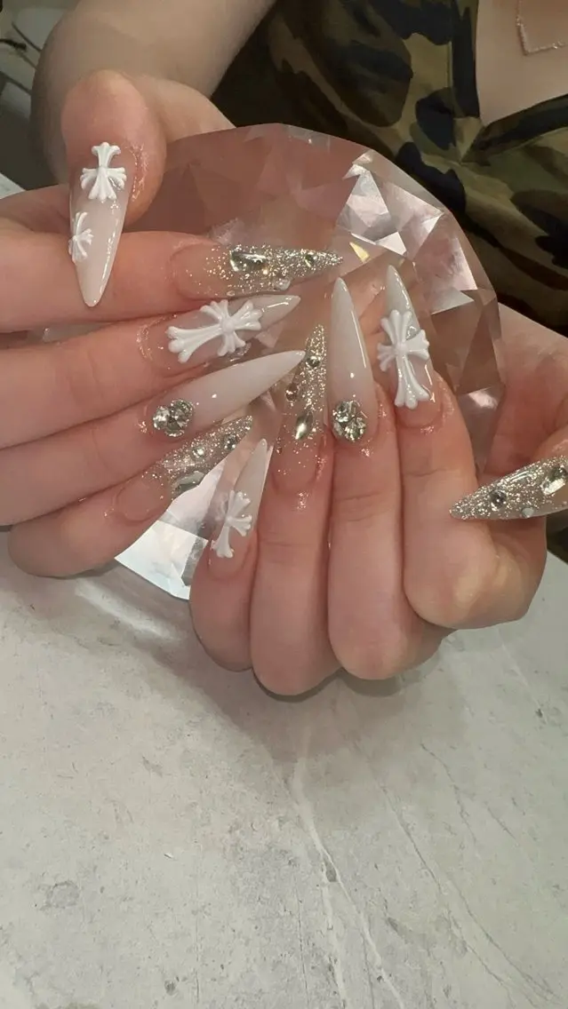 ネイル グラデーション ホワイト ハンドネイル with nail.のネイルデザイン