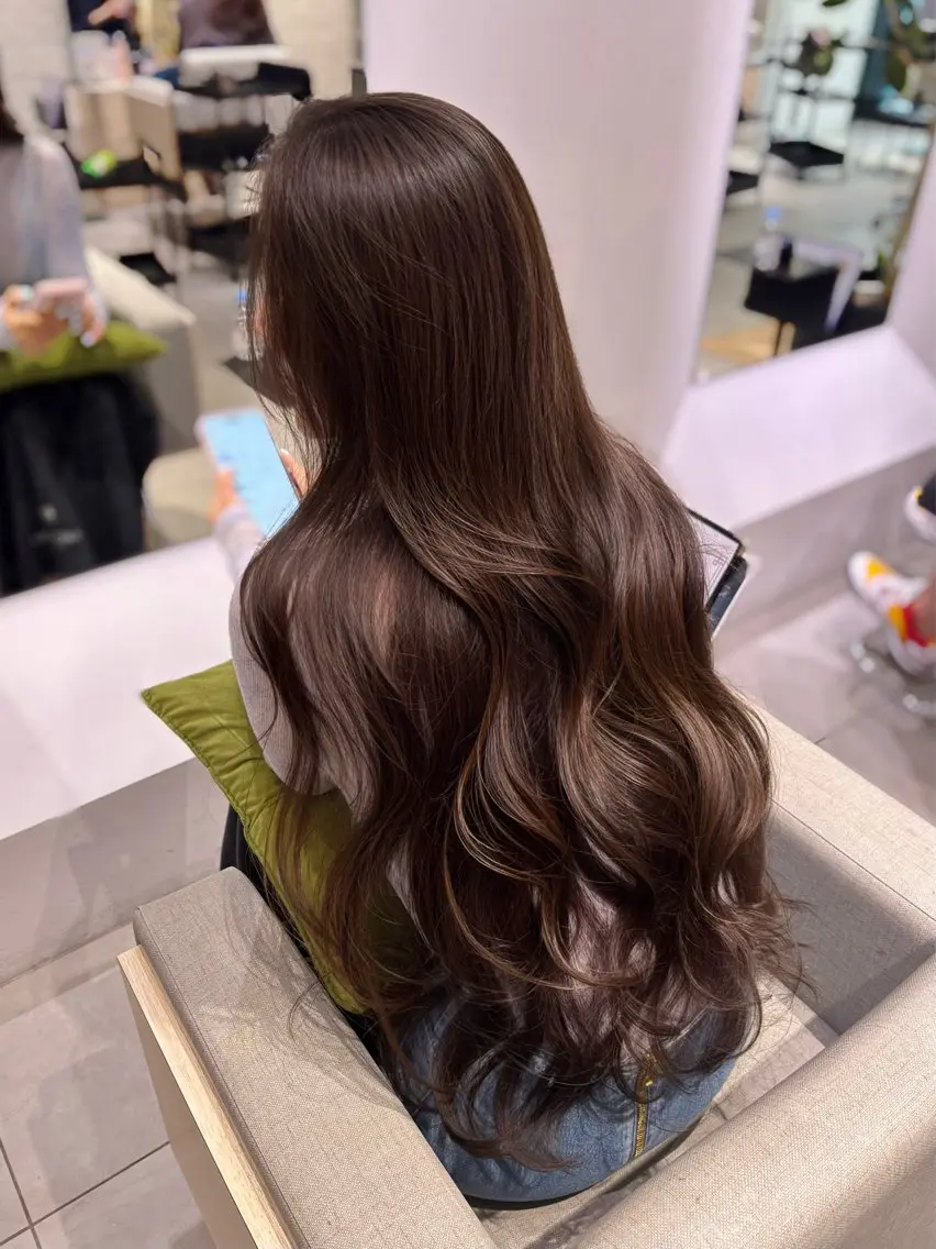 ロング カラー ベージュカラー グレージュ モカベージュ 韓国風ヘア レイヤーカット カット ヘアカラー トリートメント 銀座/韓国レイヤー/ 艶カラー🍓原田侑依のヘアスタイル