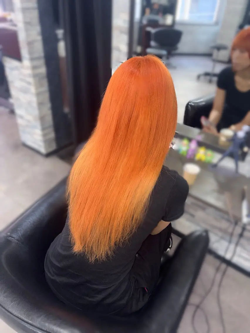 ロング ヘアカラー ハイトーンカラー 💚りょうか💚のヘアスタイル