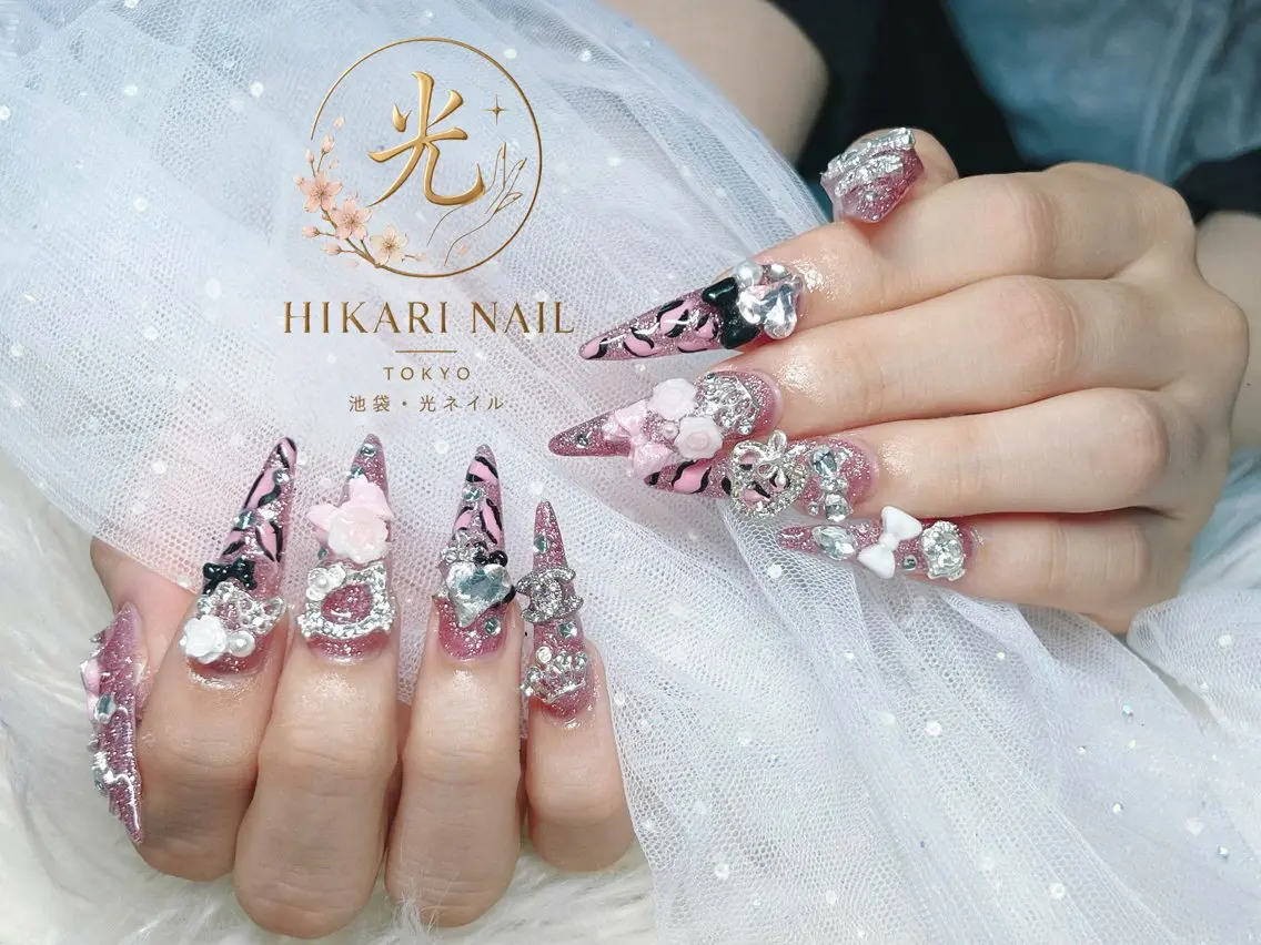 ネイル チークネイル 長さ出し フレンチネイル ガーリー ハート ハンドネイル HikariNail Ikebukuroのネイルデザイン