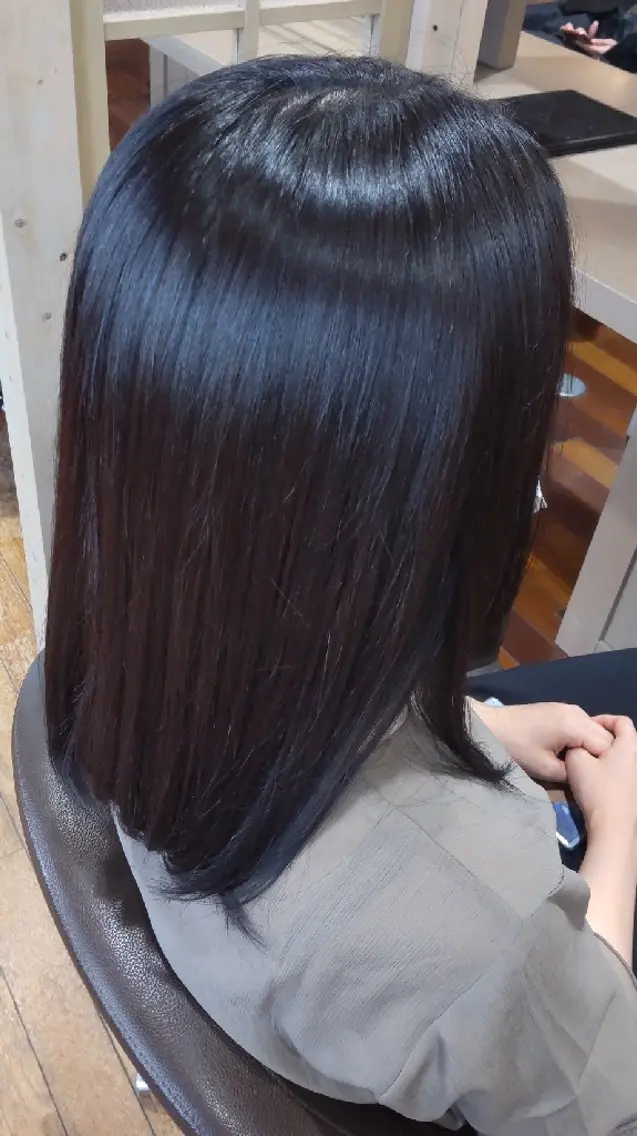 セミロング カラー もり はなののヘアスタイル