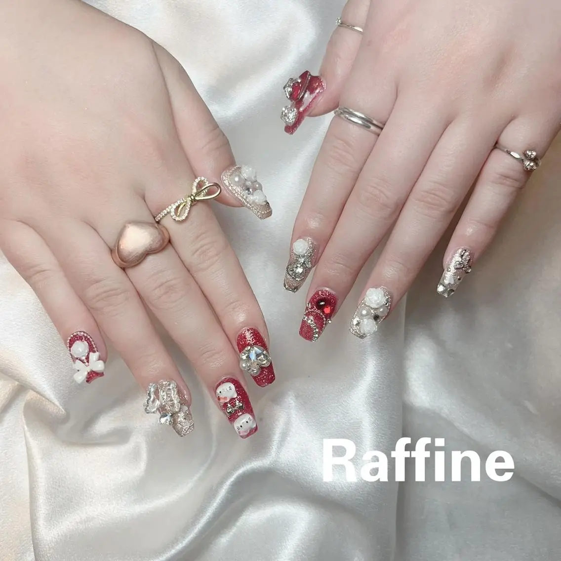 ネイル ハンドネイル ハンドケア RAFFINE haru🦋🩵のネイルデザイン
