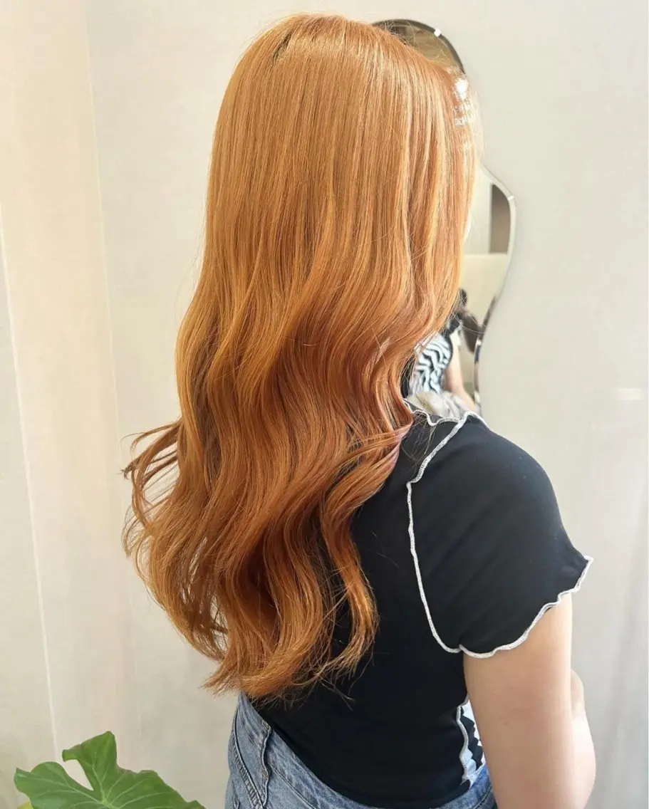 ロング カラー カット ヘアカラー トリートメント Chihiro .のヘアスタイル