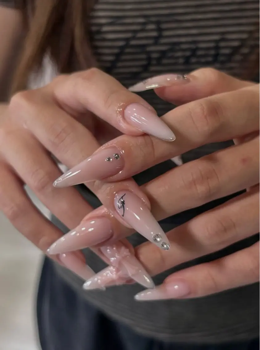 ネイル ハンドネイル NiJi Nailsのネイルデザイン