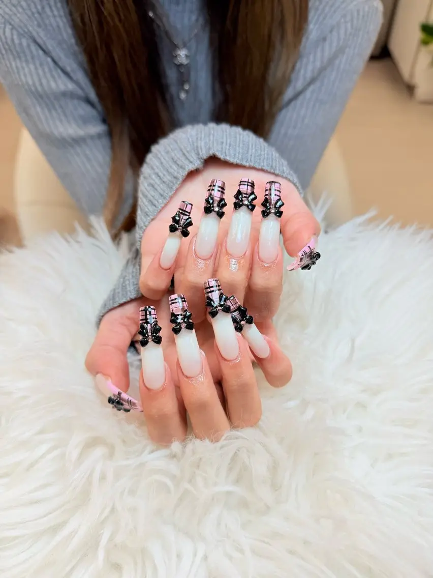 ネイル ハンドネイル ANH ゴテゴテネイルサロンのネイルデザイン