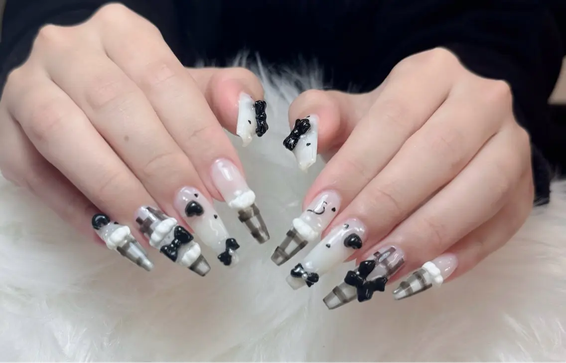 ネイル チークネイル 長さ出し フラッシュネイル フレンチネイル グラデーション ハンドネイル Lenie Nail Salonのネイルデザイン
