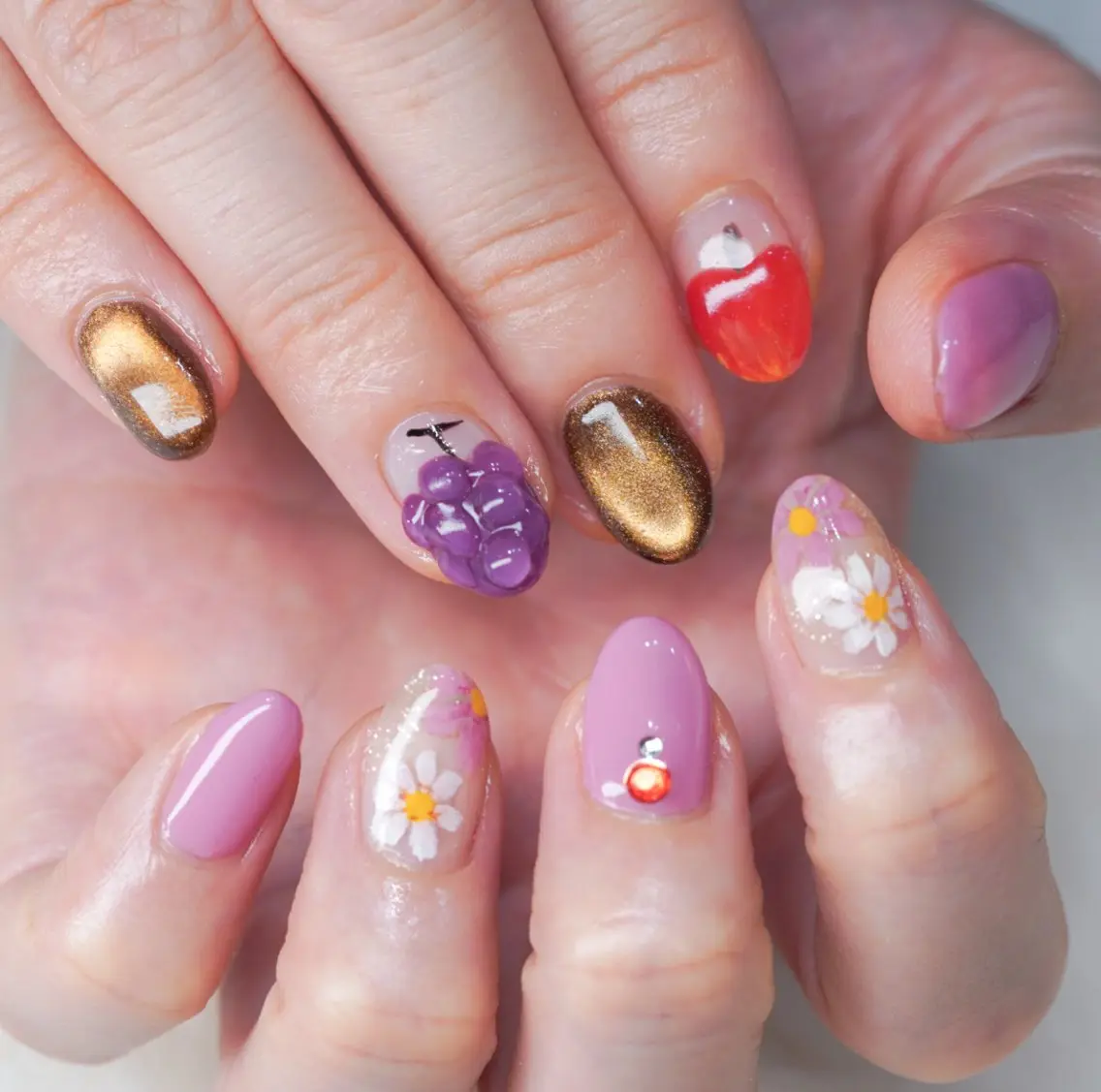 ミディアム ハンドネイル Re nailのネイルデザイン