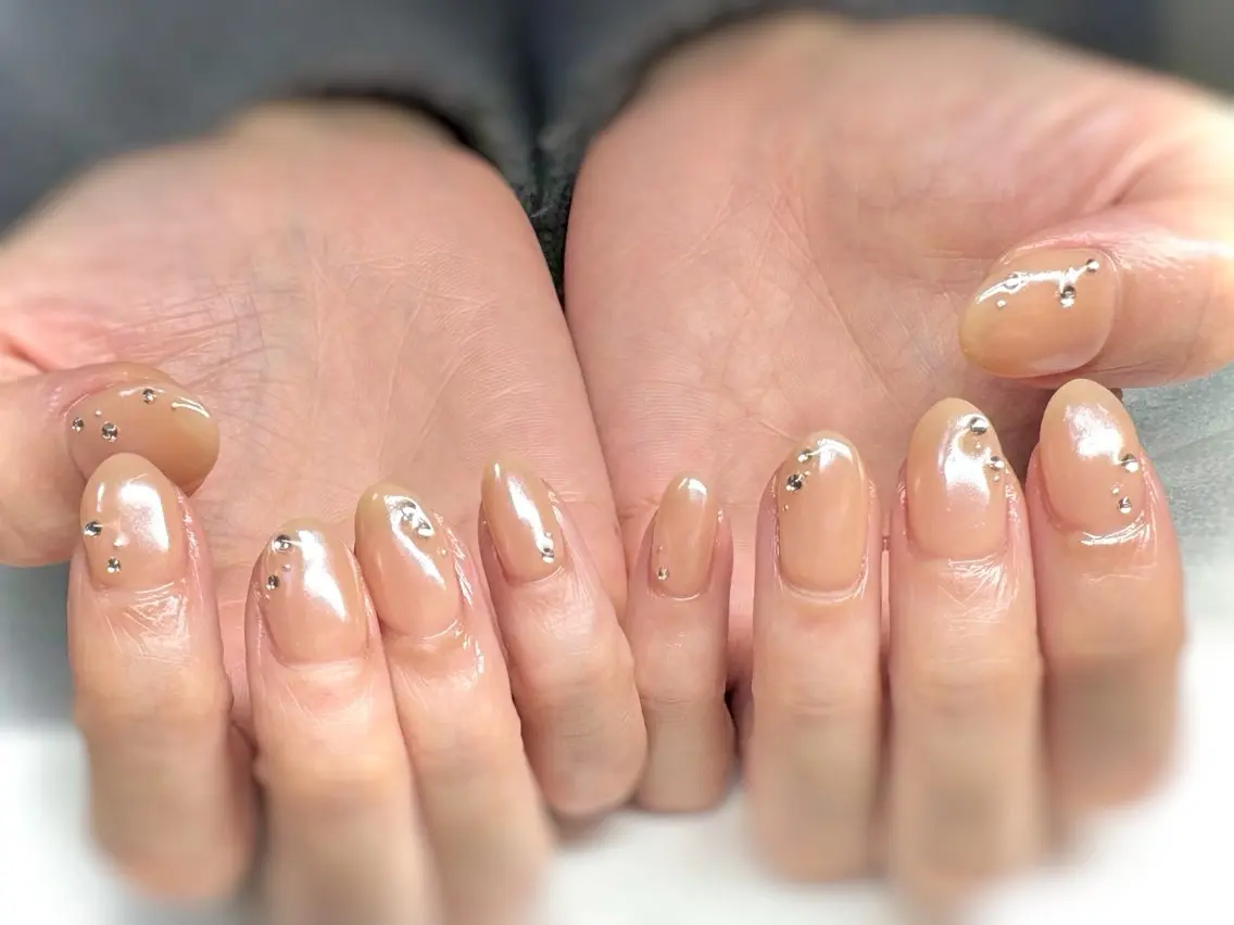 ネイル ストーンネイル ハンドネイル Nail salon Cielel⟡Ayaのネイルデザイン