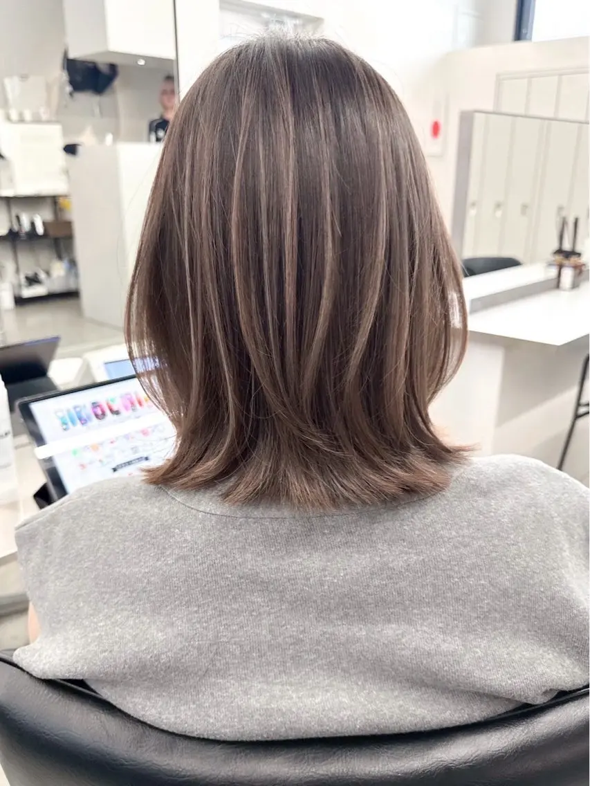 ミディアム カラー ボブレイヤー ハイライトカラー ボブ ハイライト レイヤーカット ヘアカラー 🌈透明感カラー🌈 🌟吉田祐介🌟のヘアスタイル