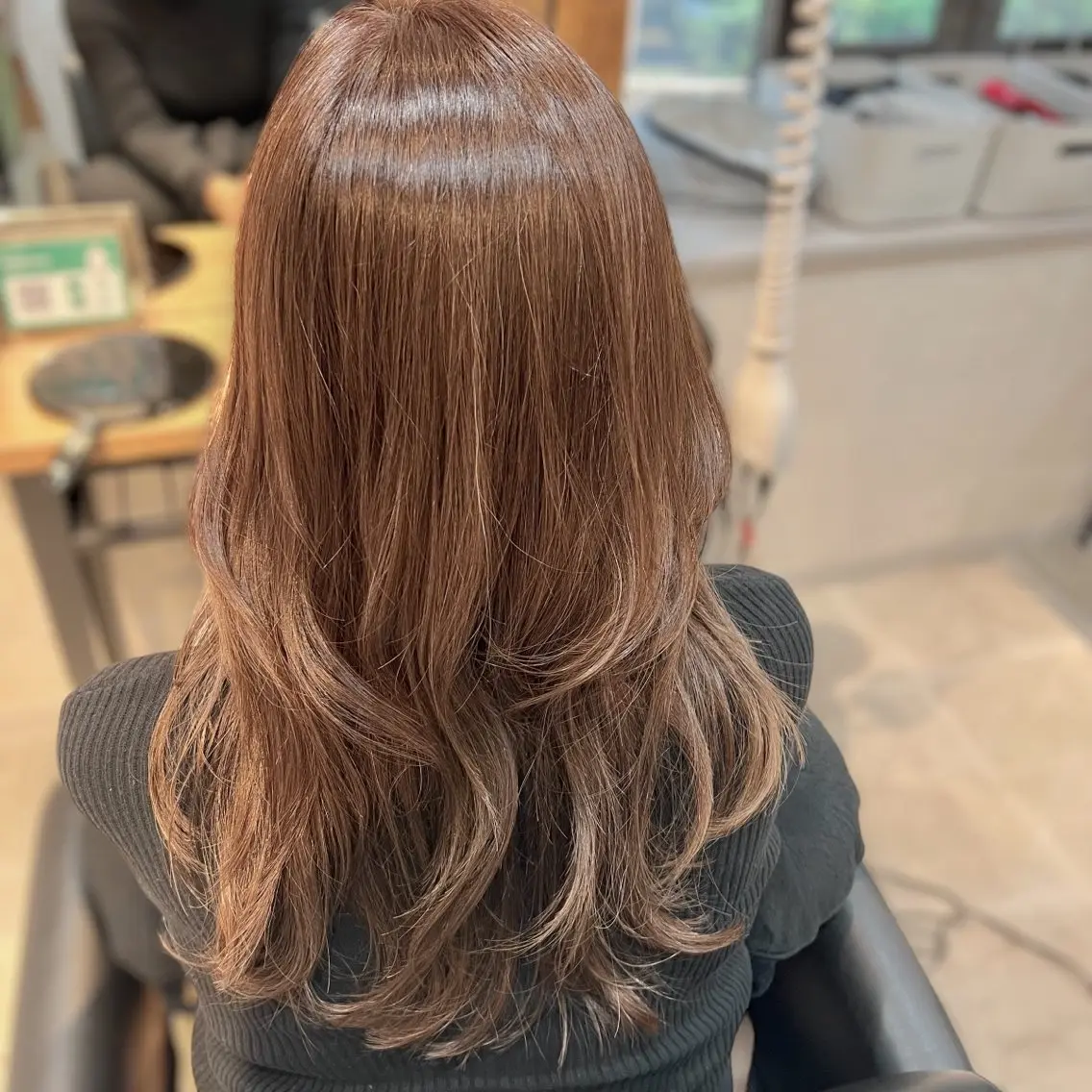 ロング カラー ベージュカラー 透明感カラー レイヤーカット ロング 透明感カラー/艶髪 🌷ちばなお🌷のヘアスタイル