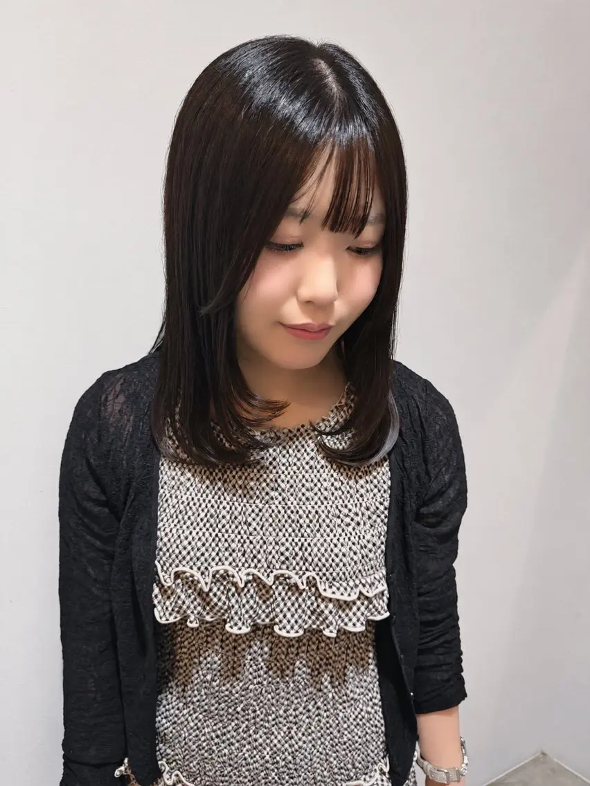 ミディアム カット stellavie_ nozomiのヘアスタイル
