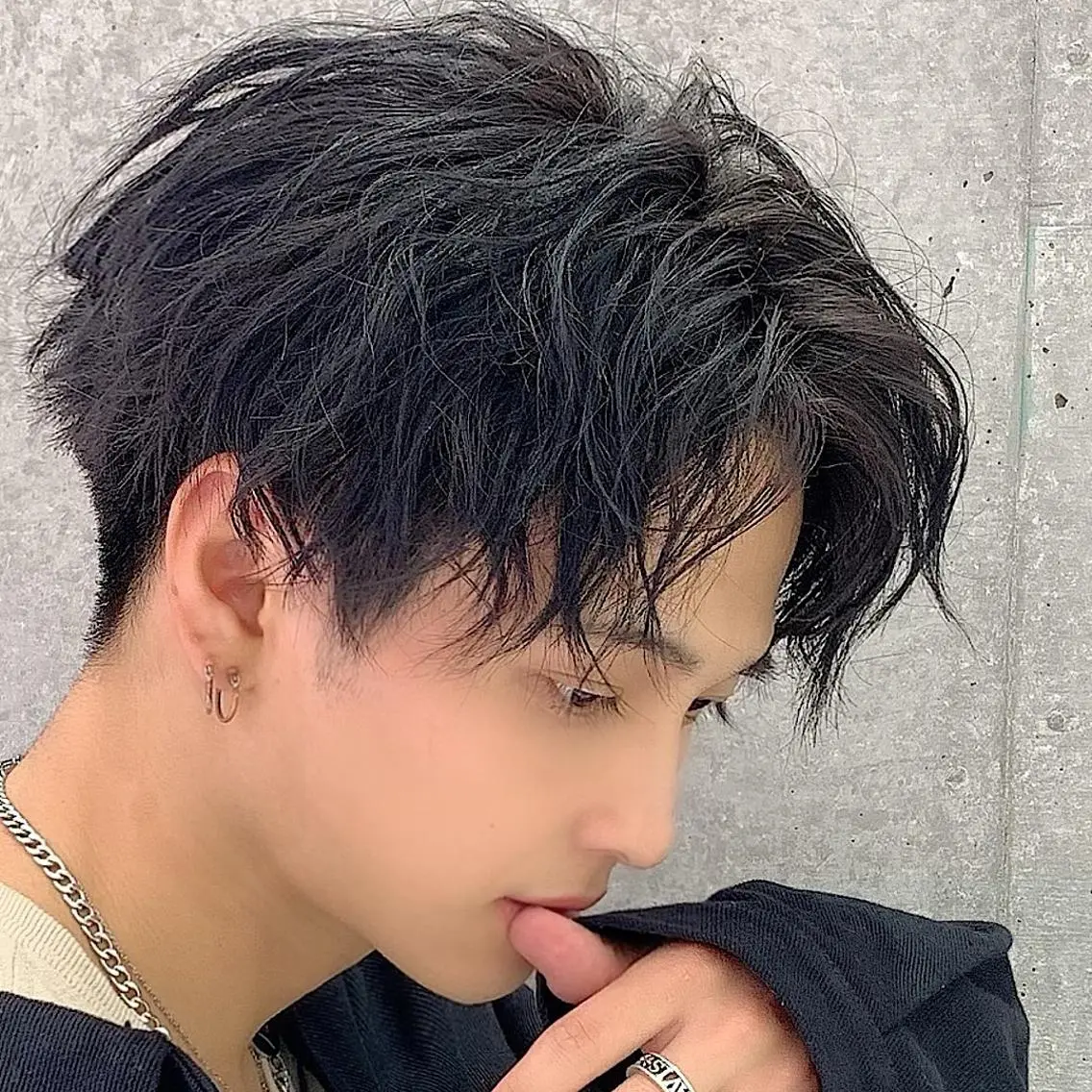 パーマ メンズ センターパート メンズパーマ ツイストスパイラルパーマ スパイラルパーマ カット パーマ メンズパーマの達人 KAITOのヘアスタイル