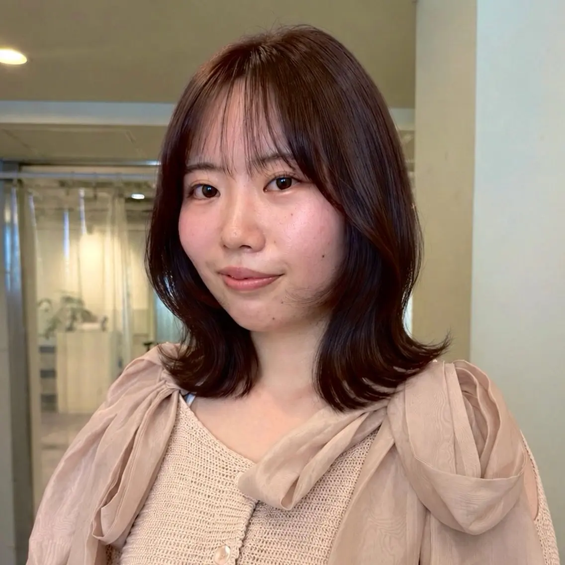 ミディアム カラー 顔周りレイヤー꙳⋆ ミディアム⌇SAKIのヘアスタイル