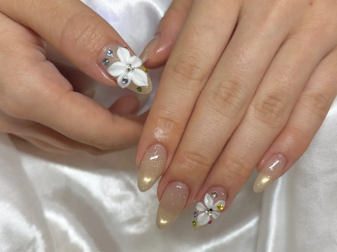 ネイル YURIN 𓈒ㅤׂ 𝜗𝜚のネイルデザイン
