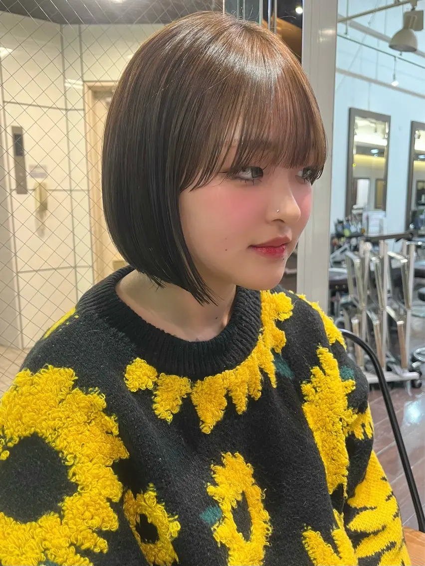 ショート カラー ブリーチ ブラウンカラー ケアブリーチ ダブルカラー イヤリングカラー カットパーマ 🌀あさみのヘアスタイル