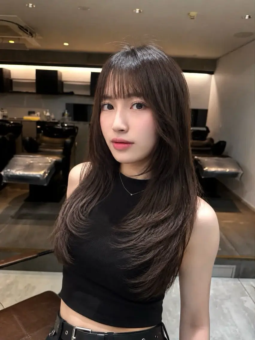 セミロング rioカットカラー ♡韓国レイヤーのヘアスタイル