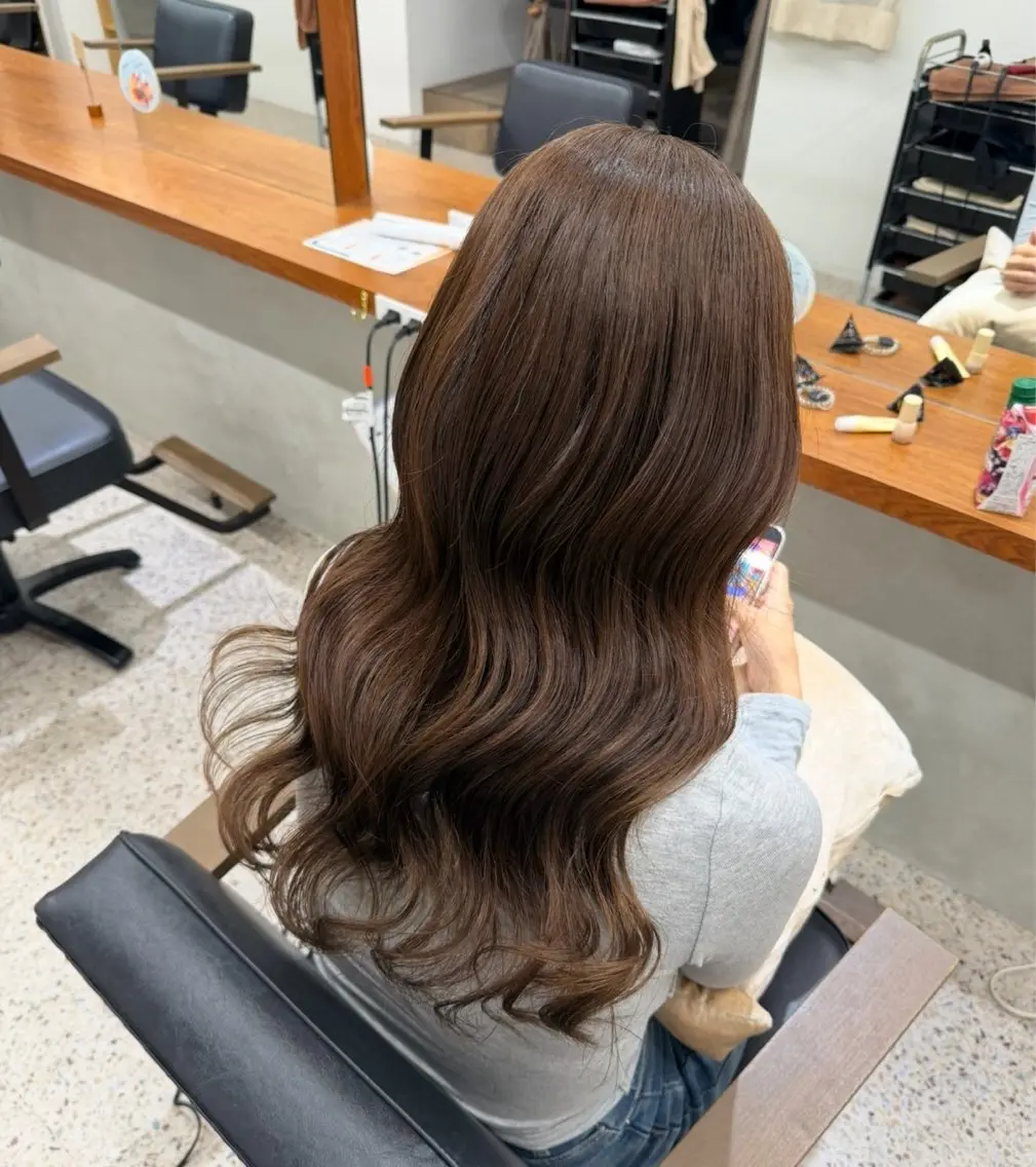 カラー Sakura / Fier umedaのヘアスタイル