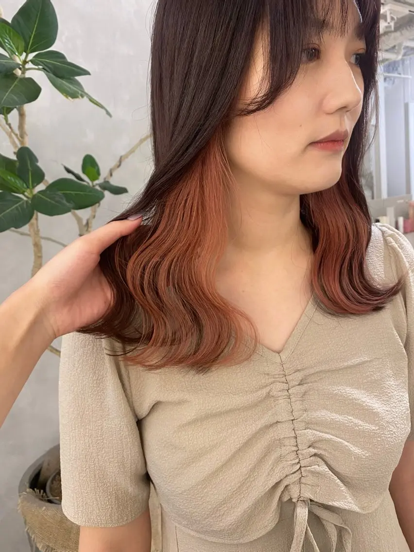 似合わせカット＋ベースカラー＋インナーカラー前髪とえり足までOKフルインナーカラー💓色も選べちゃう大人気メニューの写真