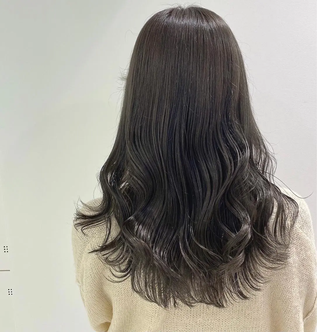 ロング カラー ミストバング 黒髪 ブリーチ ブルーカラー ブルーブラック *モデル募集🤍横浜 透明感カラー🫧のヘアスタイル