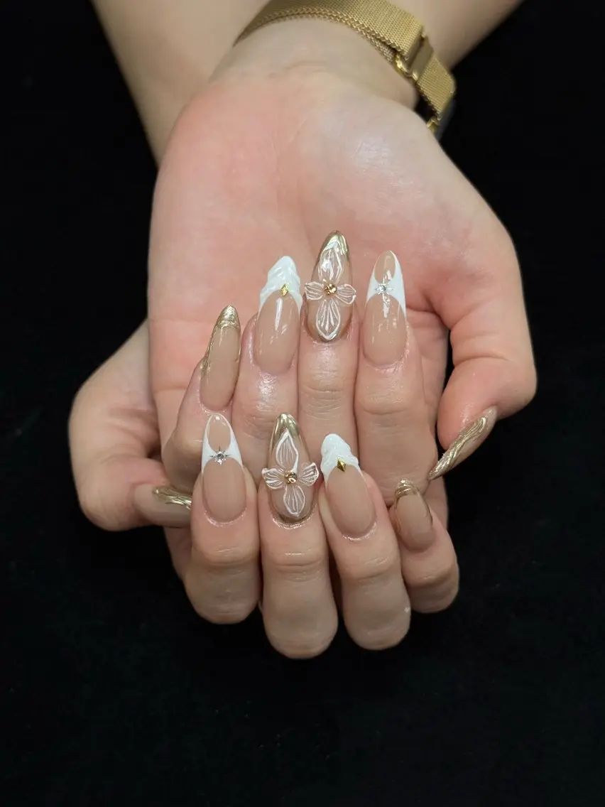 ネイル ハンドネイル ongles chicのネイルデザイン