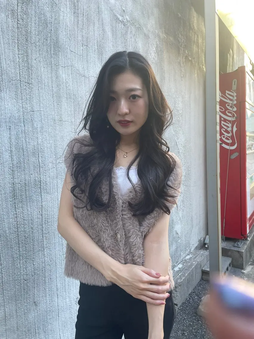 ロング パーマ ヘアアレンジ カット ヘアカラー 縮毛矯正 トリートメント ヘアセット 🌹ミラクル美容師 🌹✨クッポ✨のヘアスタイル