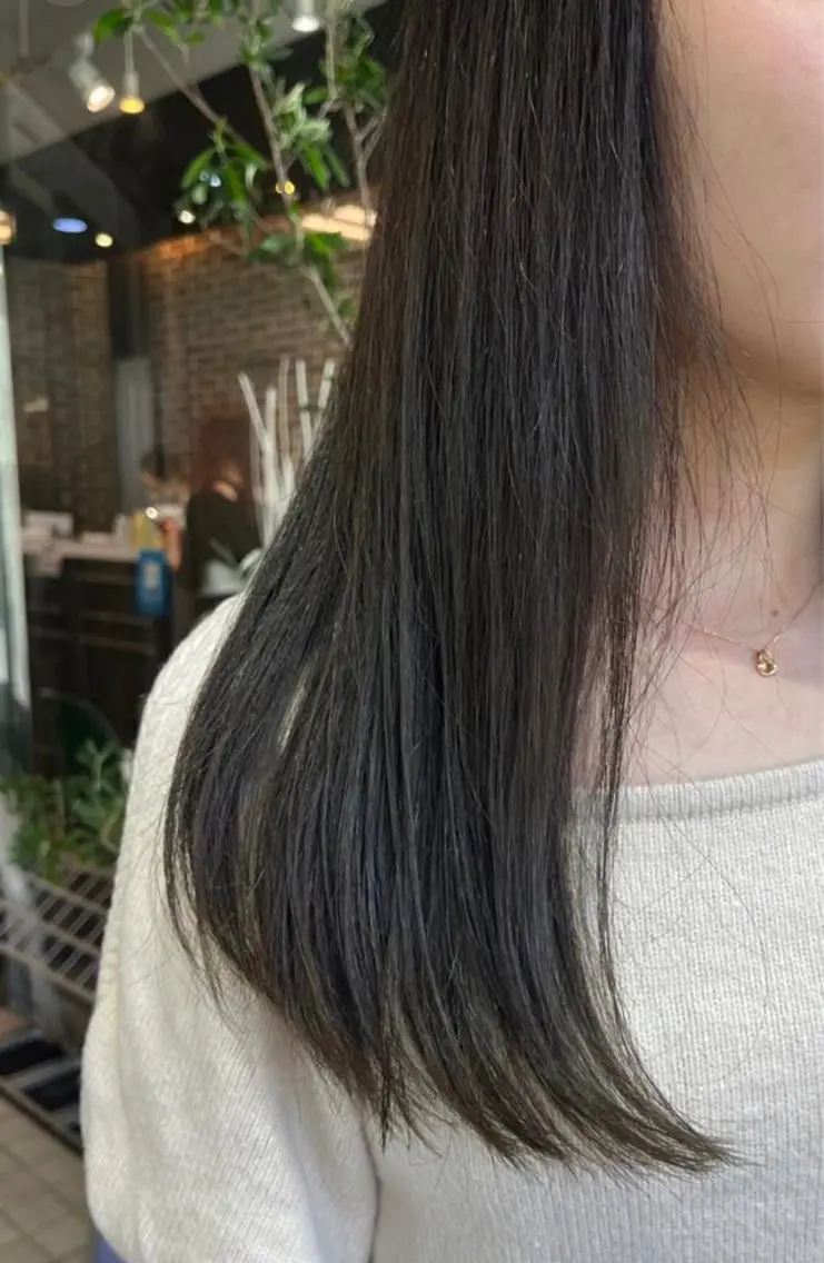 ロング カラー ベージュカラー 黒髪 ブリーチ ブルーカラー ブルーブラック ボブ/暖色カラー コウボヒカルのヘアスタイル