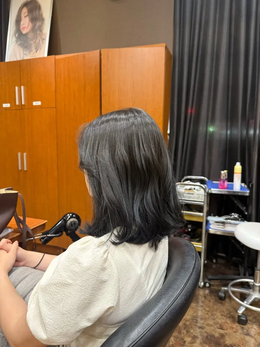 ミディアム カラー カット ヘアカラー キクチ マナのヘアスタイル