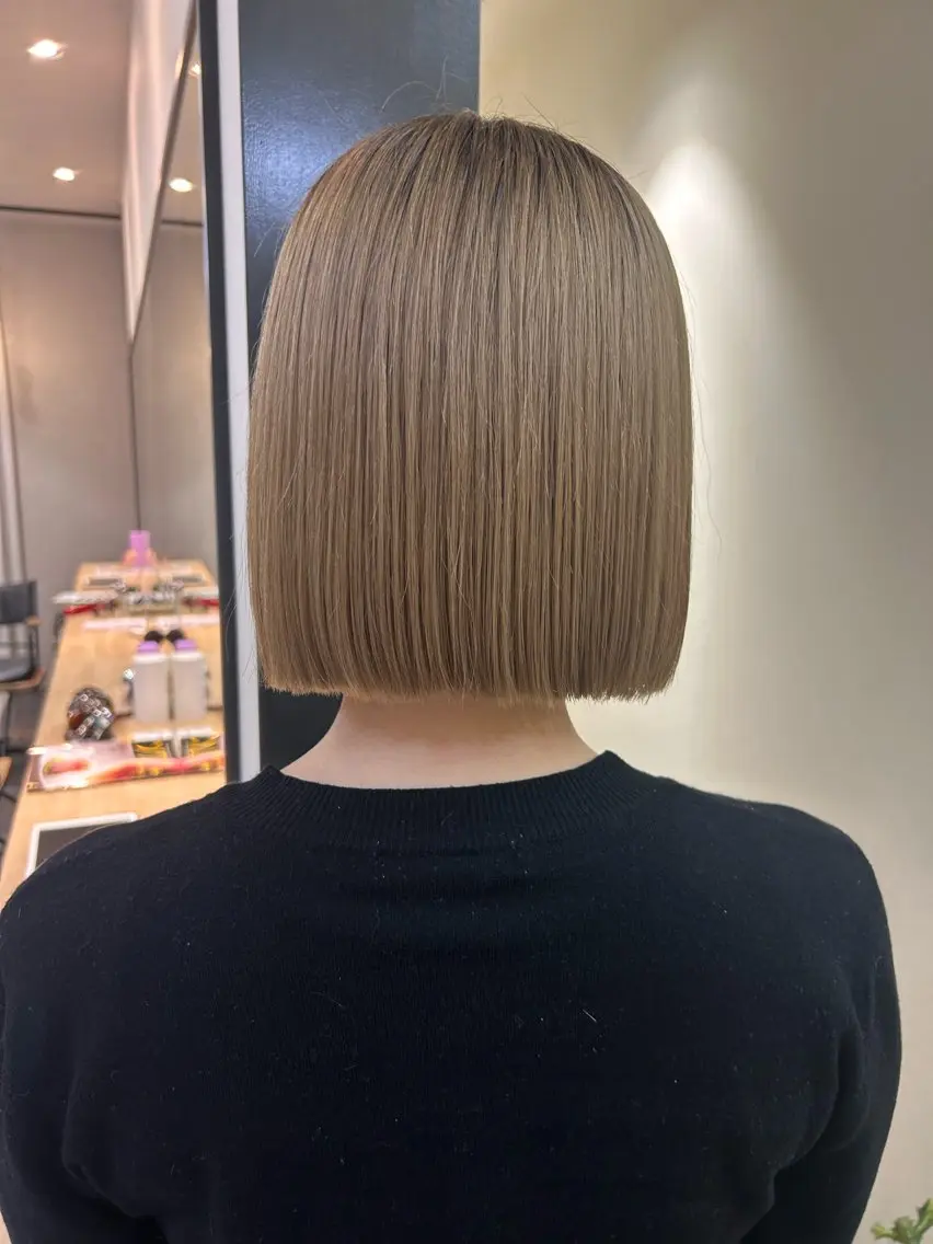 ショート 切りっぱなしボブ ボブ カット トリートメント hubhair レイヤー/透明感のヘアスタイル