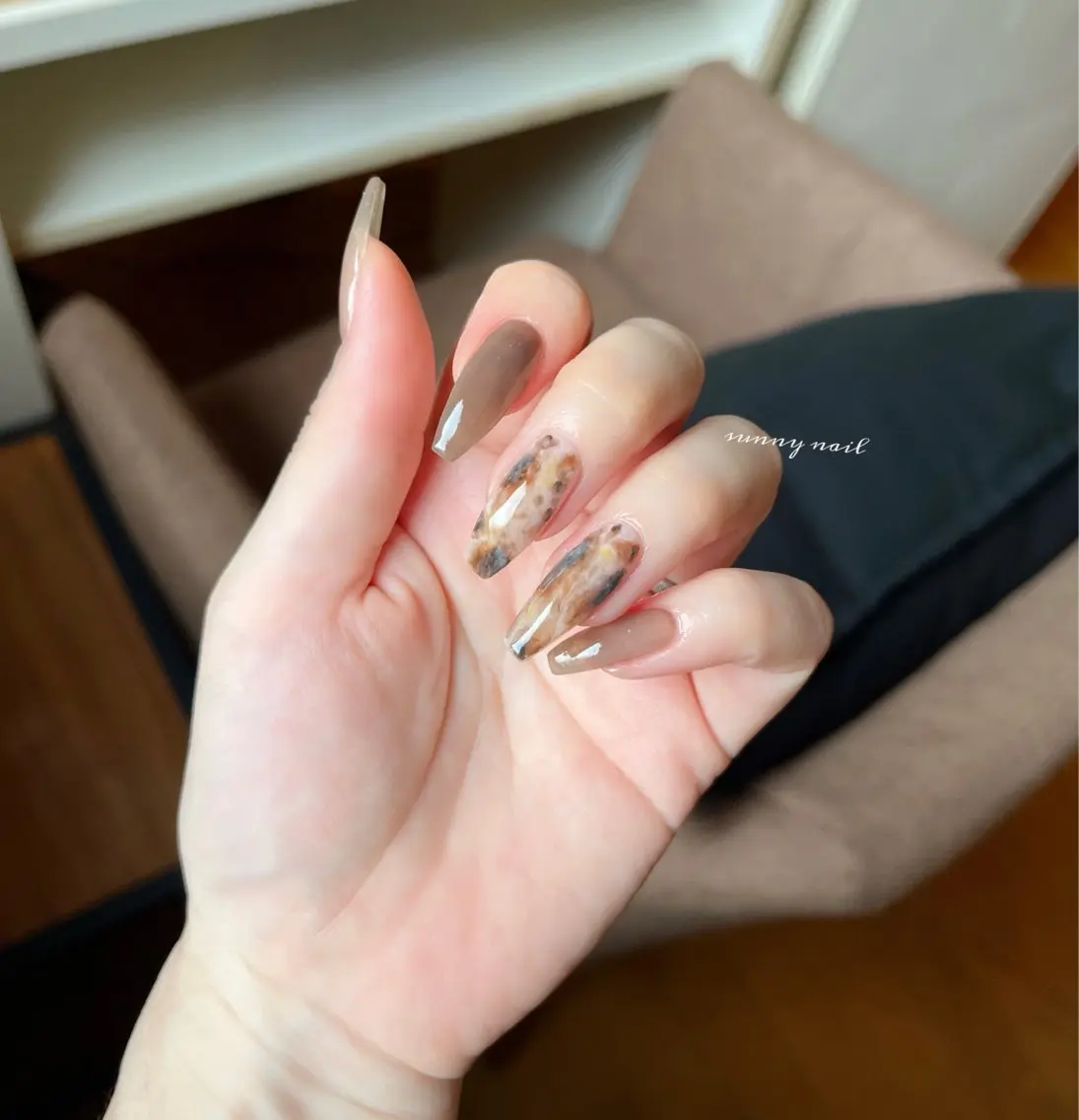 ネイル ブラウン ジェルネイル ニュアンスネイル パラジェル sunny nailのネイルデザイン