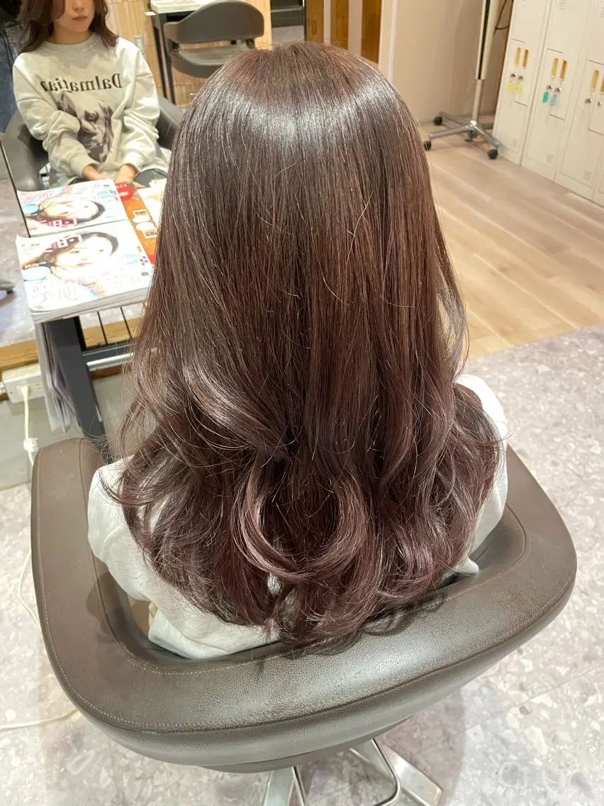ロング カラー 髪質改善カラー🌈✨ 加藤 愛のヘアスタイル