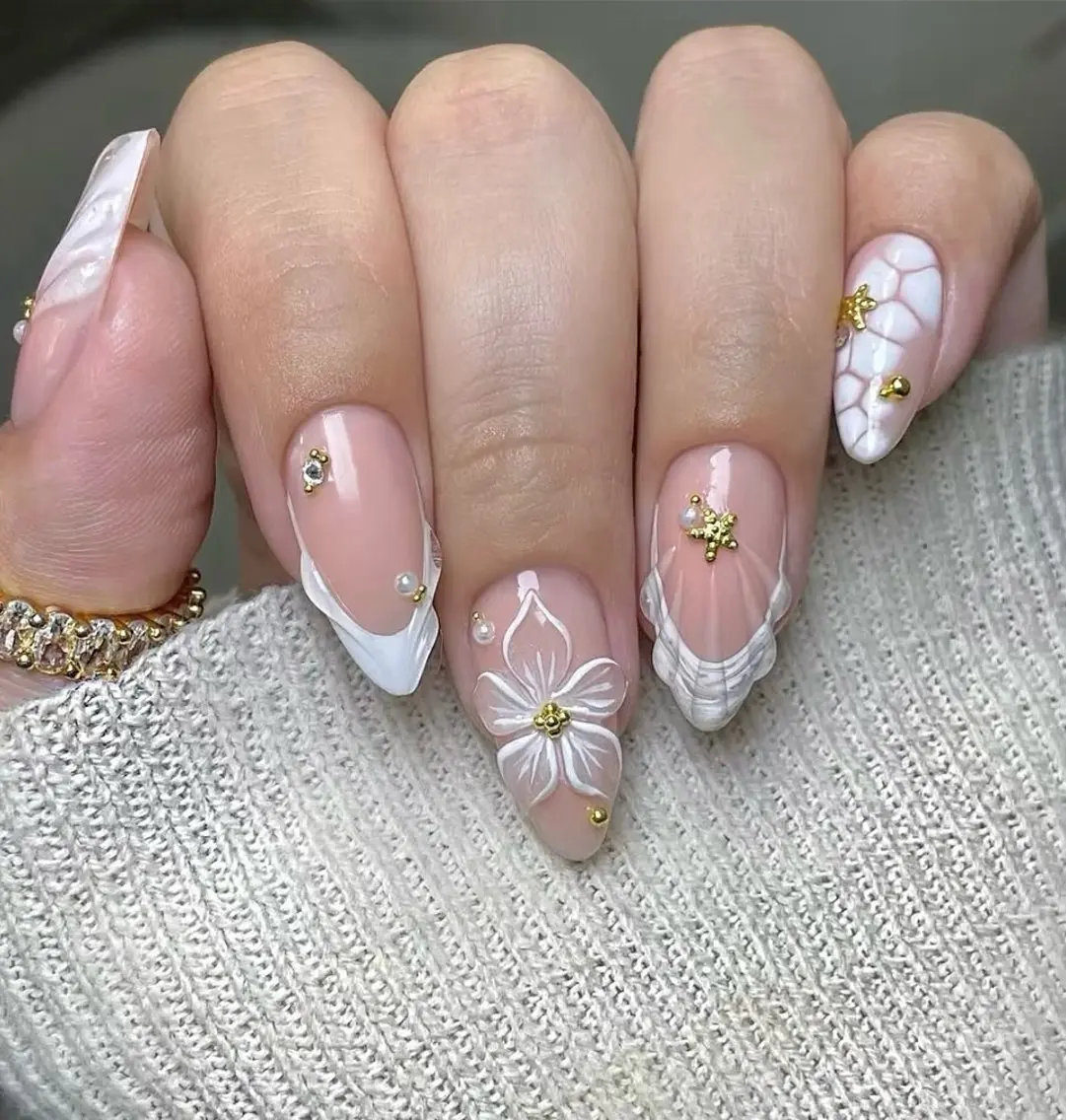 ネイル オーロラネイル フラワーネイル フットネイル フレンチネイル ジェルネイル ハンドネイル BabyYouMi nailのネイルデザイン