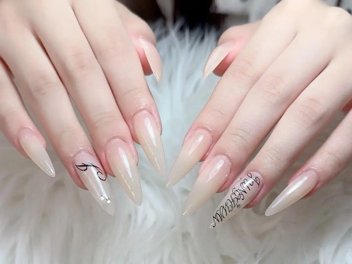 ネイル HARA Nailsのネイルデザイン