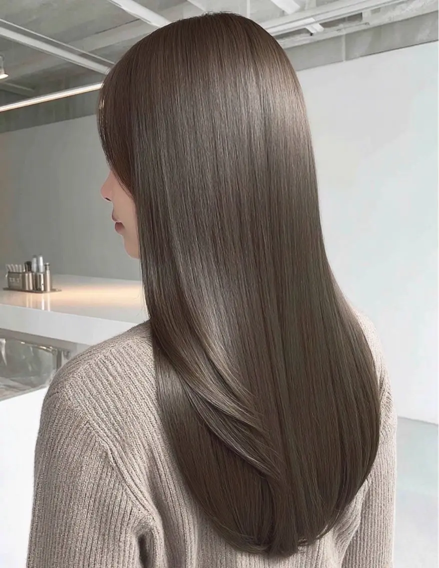 ロング カラー カット ヘアカラー 🌿透明感カラー レイヤーカットのヘアスタイル
