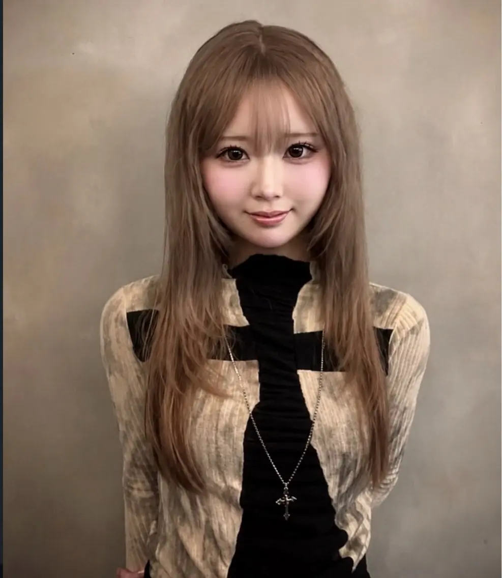 カラー loob Tokyo Arisa❤︎†のヘアスタイル