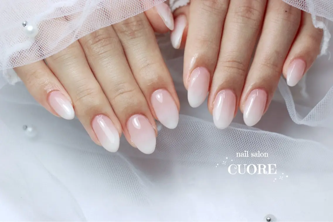 ネイル グラデーション オフィスネイル シンプルネイル ハンドネイル nail salon CUOREのネイルデザイン
