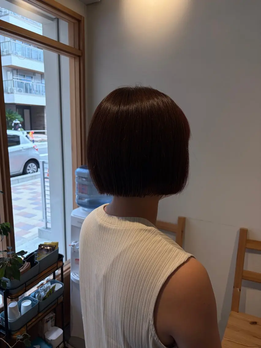 カラー カット ヘアカラー トリートメント 荒井 茉凜のヘアスタイル