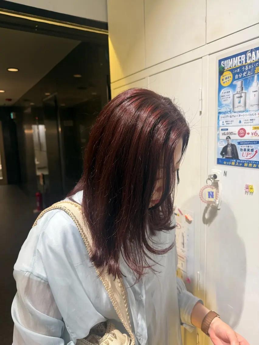 セミロング カット ヘアカラー トリートメント 中司 莉菜のヘアスタイル