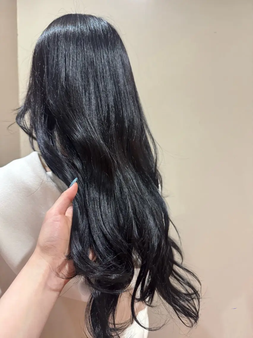 カラー Rena 泉中央/束感まつ毛のマツエク・マツパデザイン