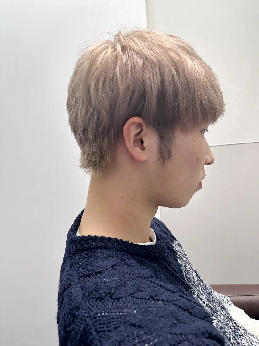 カラー ブリーチ 大江 海斗のヘアスタイル