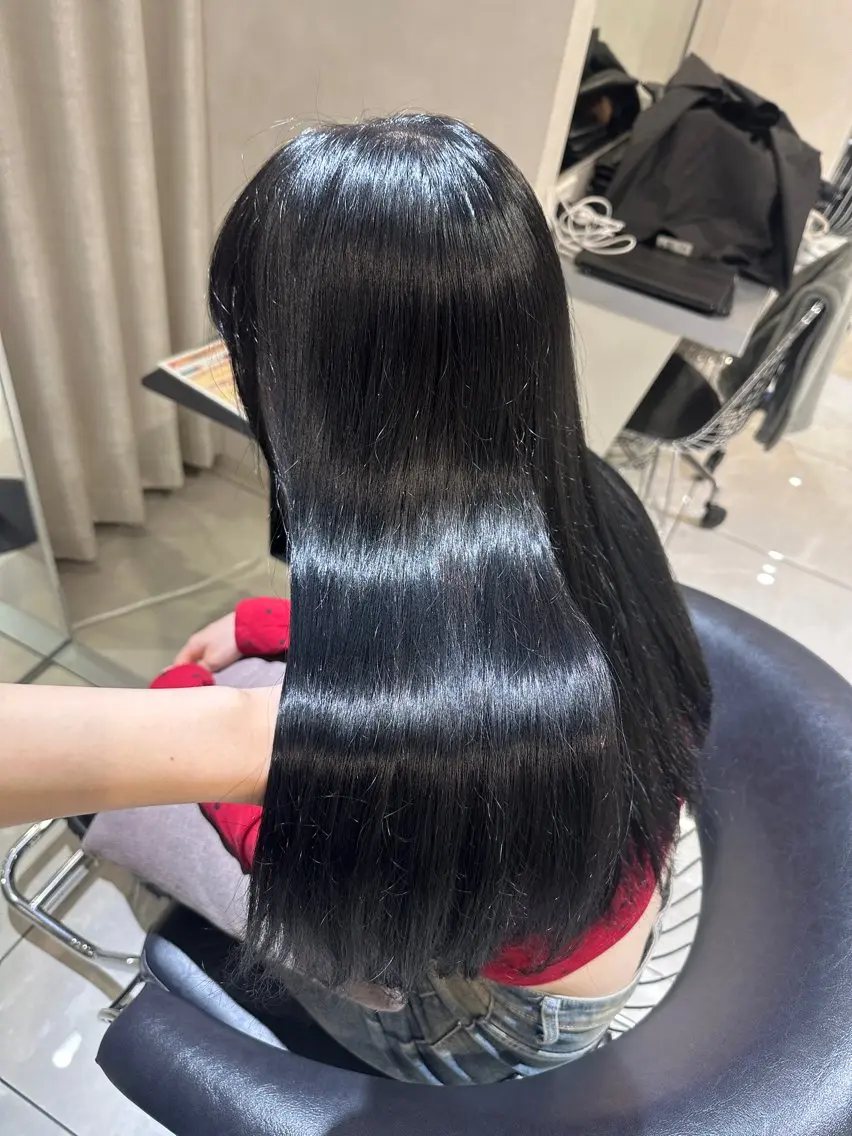 ロング カラー ヘアカラー トリートメント 韓国𝐡𝐚𝐢𝐫 𝐌𝐢𝐤𝐮🤍のヘアスタイル
