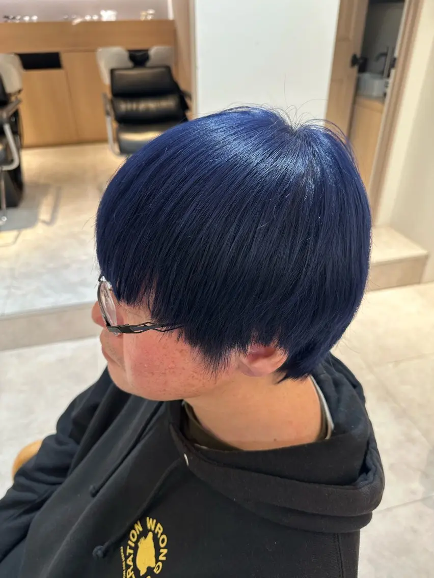 カラー メンズ メンズブリーチ ブリーチ ブルーカラー 【パーマの達人】 💎メンズ特化🔥徹のヘアスタイル