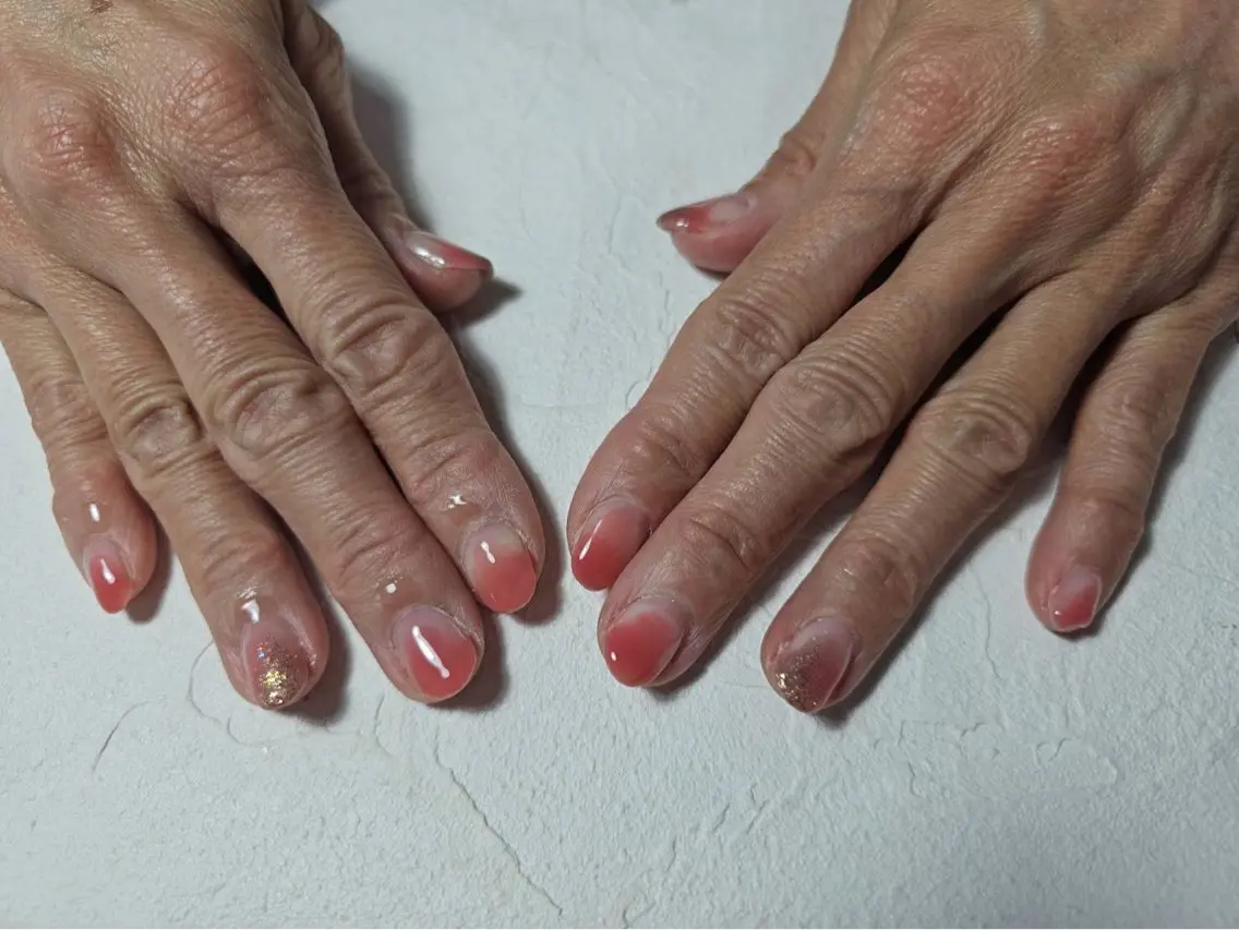 ネイル オーロラネイル フラワーネイル フットネイル フレンチネイル ジェルネイル ハンドネイル mogunail &blowのネイルデザイン