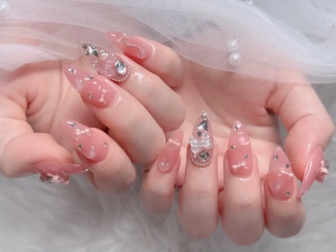 ネイル アートネイル ボルドー フレンチネイル ジェルネイル 氷ネイル・うるうるネイル ハンドネイル H.baby Nail Salonのネイルデザイン