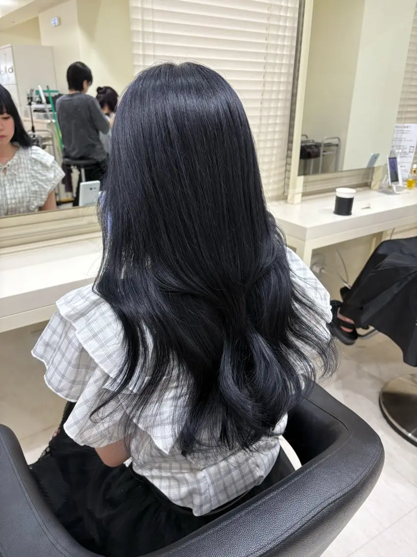ミディアム カラー ヘアアレンジ ヘアカラー 💟RINNA 艶カラー💟のヘアスタイル