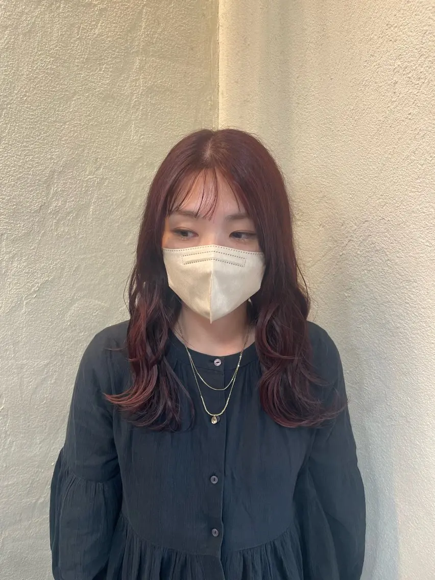 セミロング レイヤーカット 大庭 萌瑚のヘアスタイル