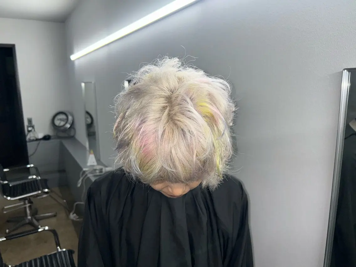 ショート カラー カット ヘアカラー 縮毛矯正 トリートメント ゆあん🧼 ハイトーン|ブリーチのヘアスタイル